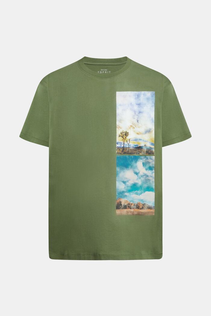 T-shirt met print van een gestapeld landschap, FOREST, overview