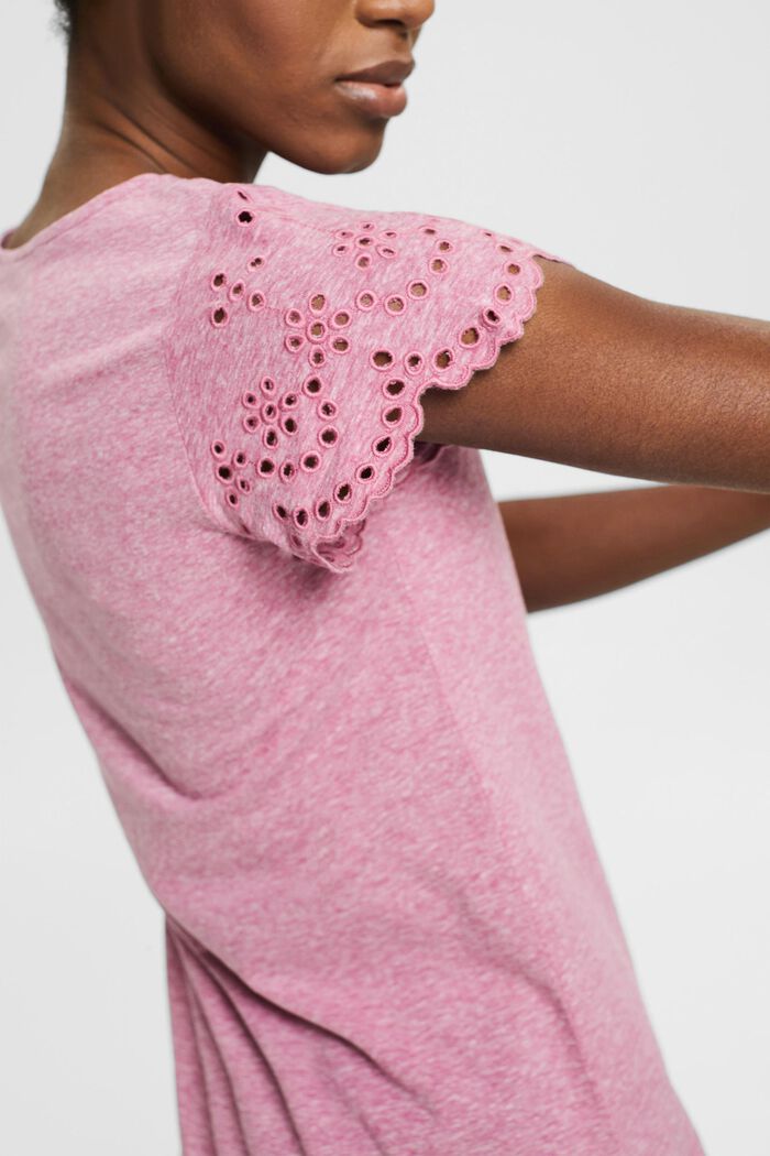 Gerecycled: T-shirt met broderie anglaise, VIOLET, detail image number 2