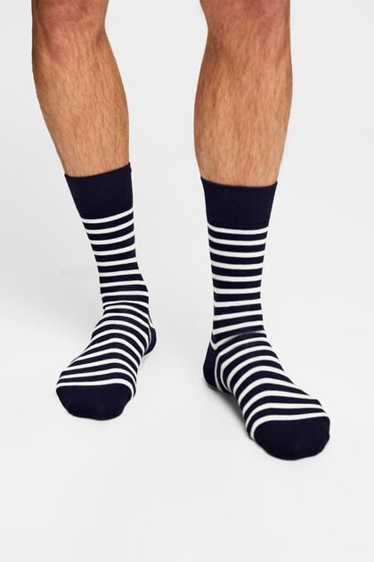 2 paar grofgebreide sokken