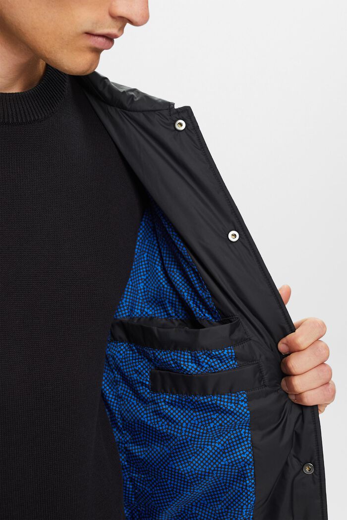 Gerecycled: gewatteerde lichte jas, BLACK, detail image number 2