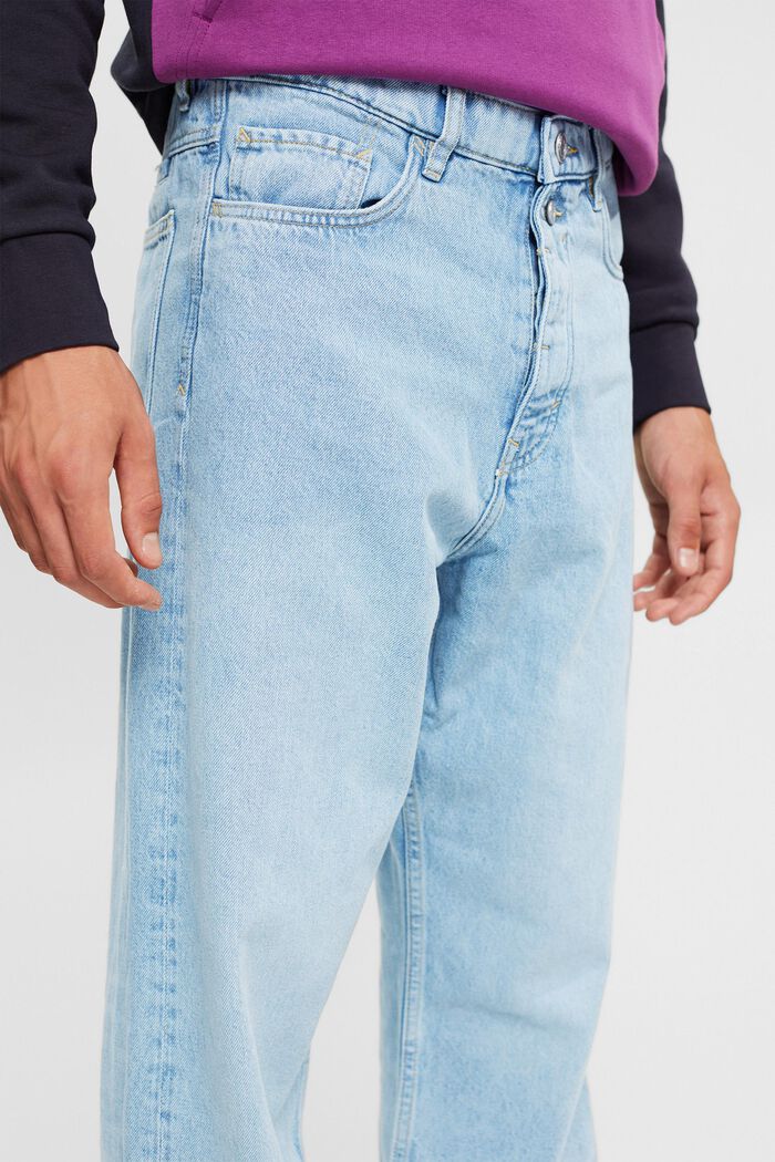 Jeans met een los model van duurzaam katoen, BLUE BLEACHED, detail image number 2