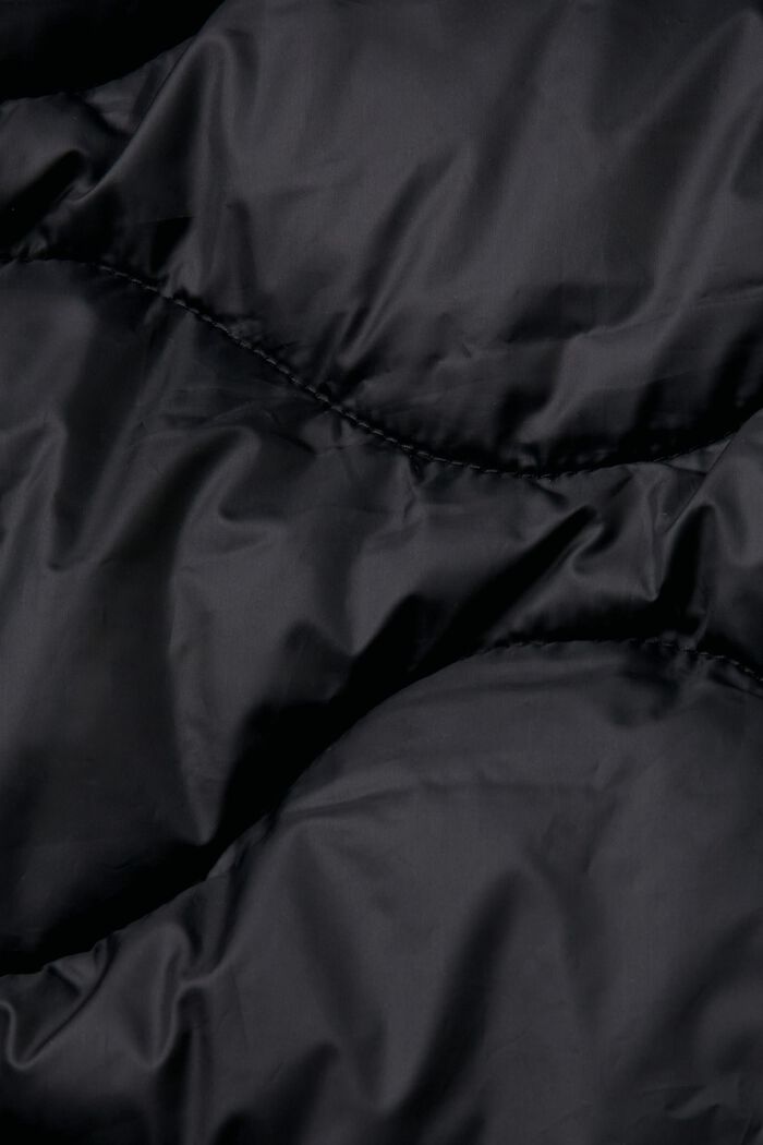 Gerecycled: gewatteerde transformer jas met capuchon, BLACK, detail image number 6