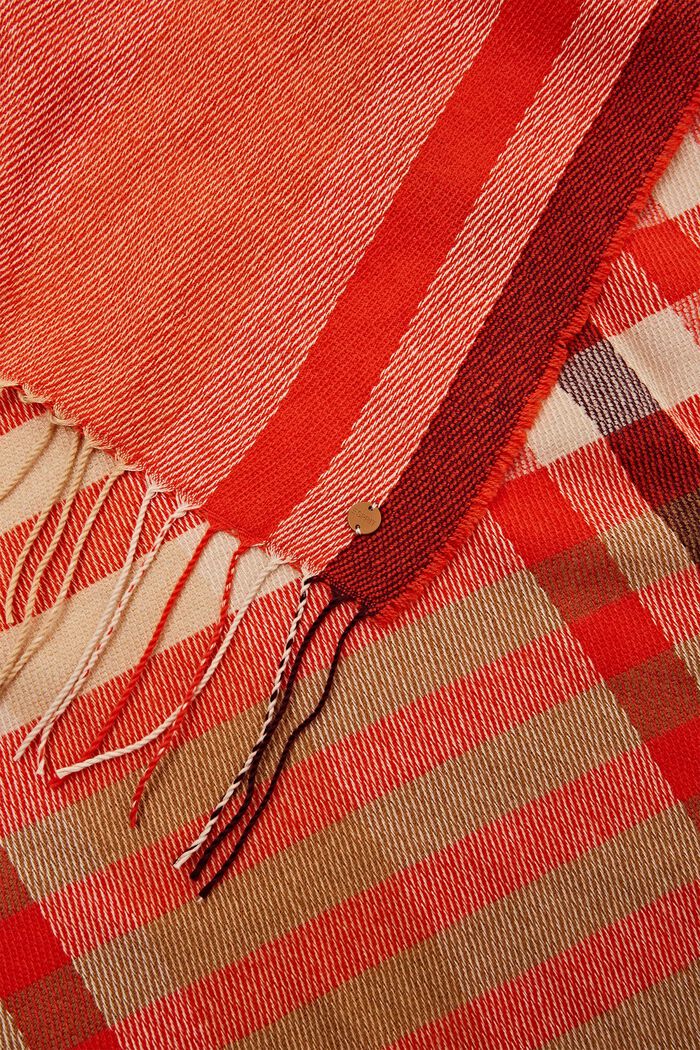 Gerecycled: geruite sjaal met franjes, CARAMEL, detail image number 1