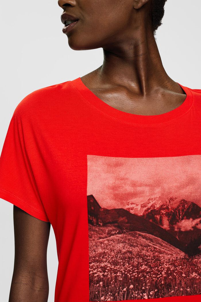 T-shirt met print, LENZING™ ECOVERO™, RED, detail image number 0
