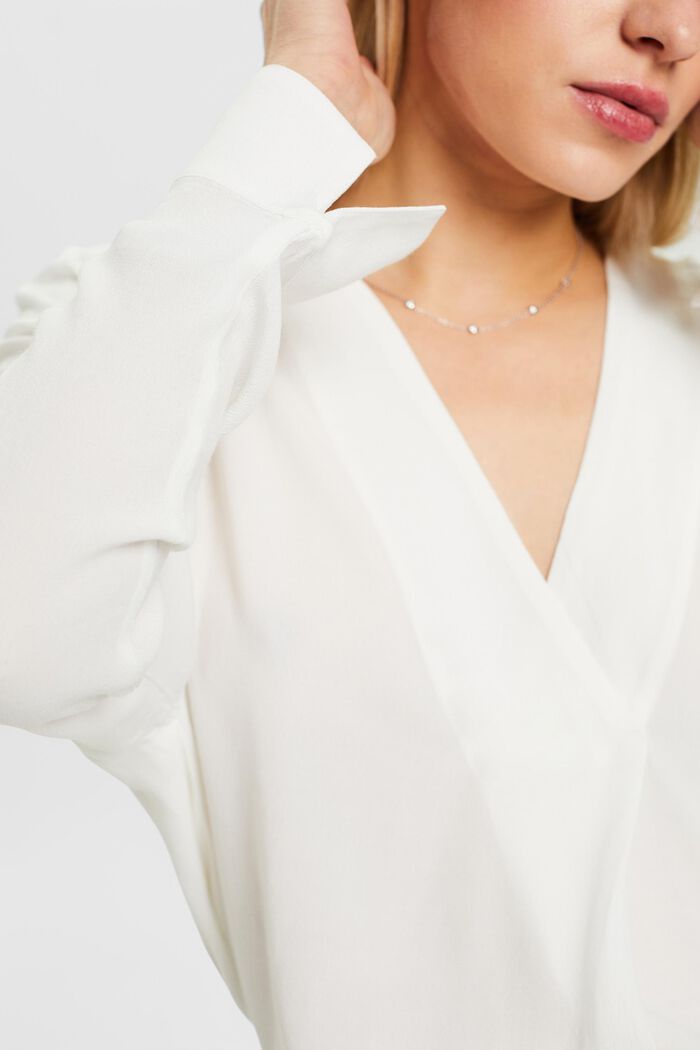 Crêpe blouse met V-hals, OFF WHITE, detail image number 2