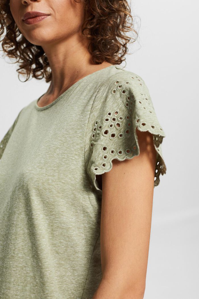 Gerecycled: T-shirt met broderie anglaise, LIGHT KHAKI, detail image number 2