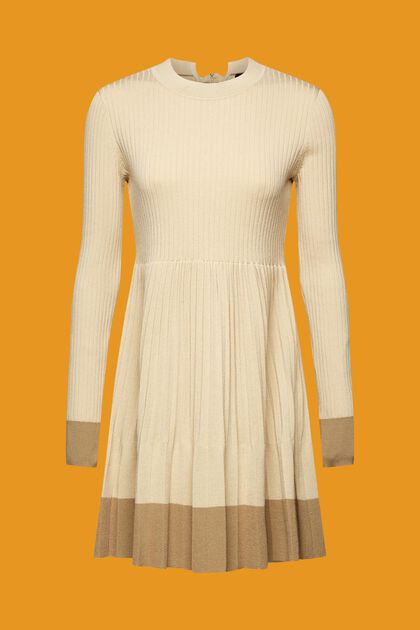 Geplisseerde mini-jurk met lange mouwen en ronde hals