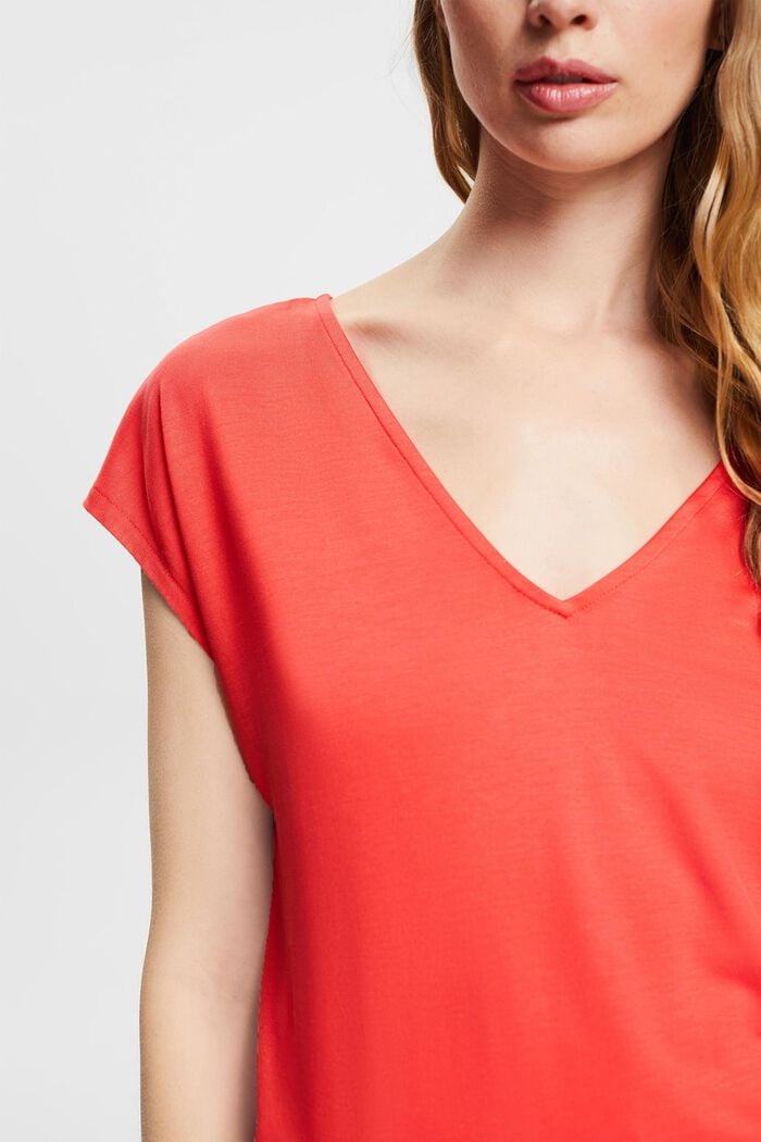 Van TENCEL™: T-shirt met V-hals, RED, detail image number 2