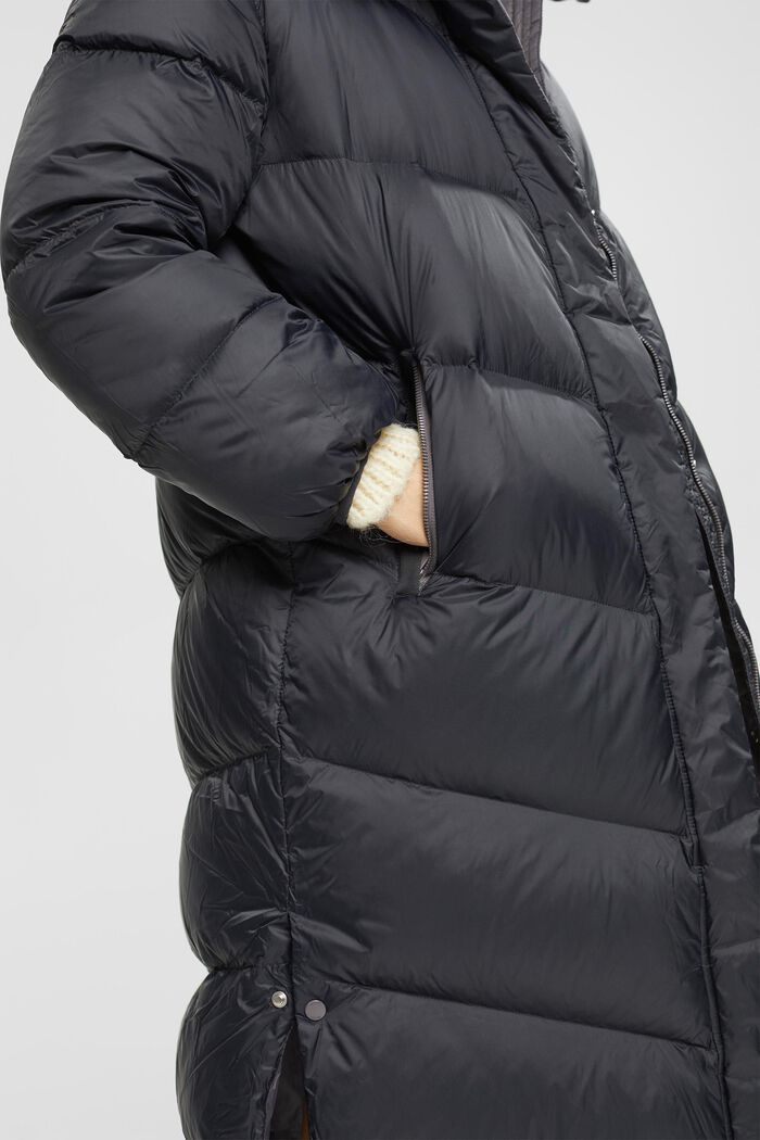 Gewatteerde mantel met gerecyclede donzen wattering, BLACK, detail image number 2