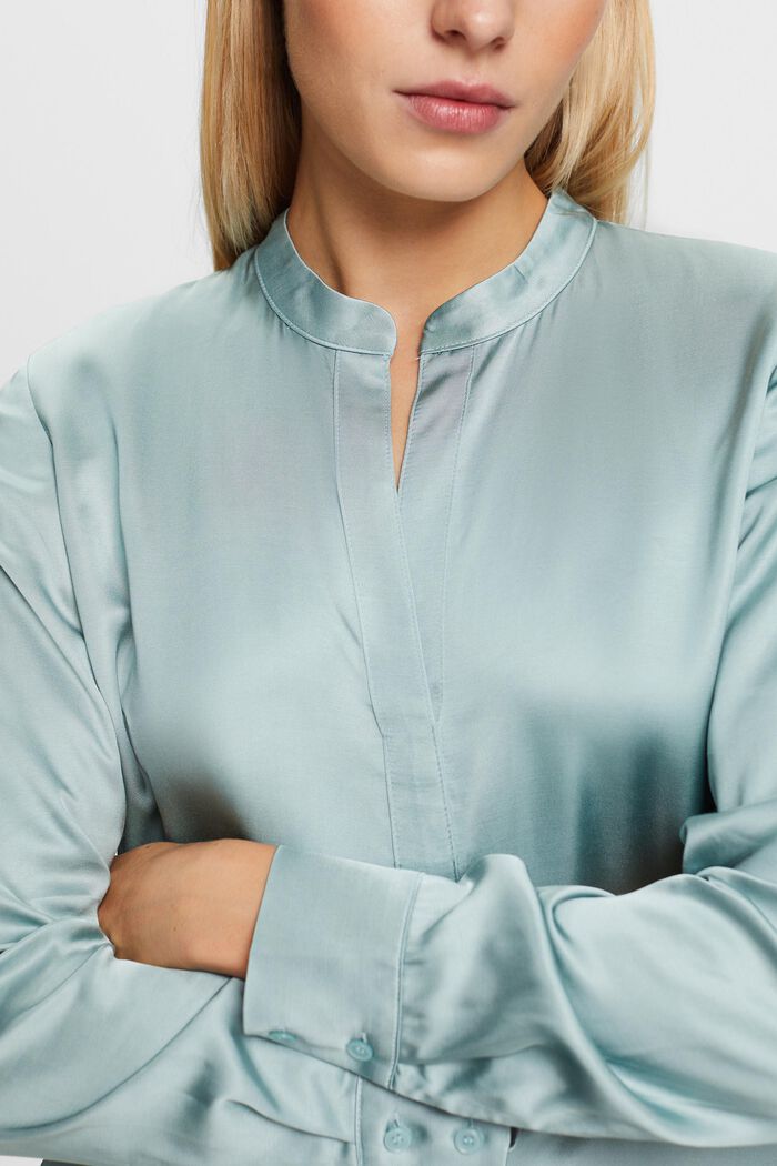 Satijnen blouse met V-hals, LIGHT AQUA GREEN, detail image number 2