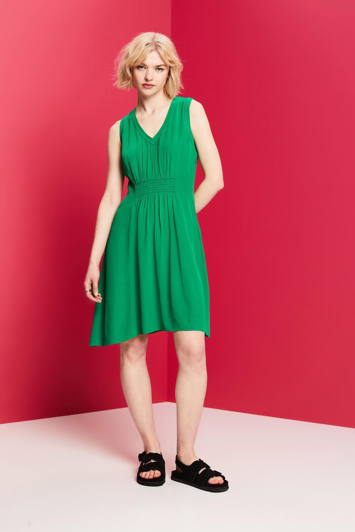 Gesmokte, getailleerde jurk in A-lijn, GREEN, detail image number 4