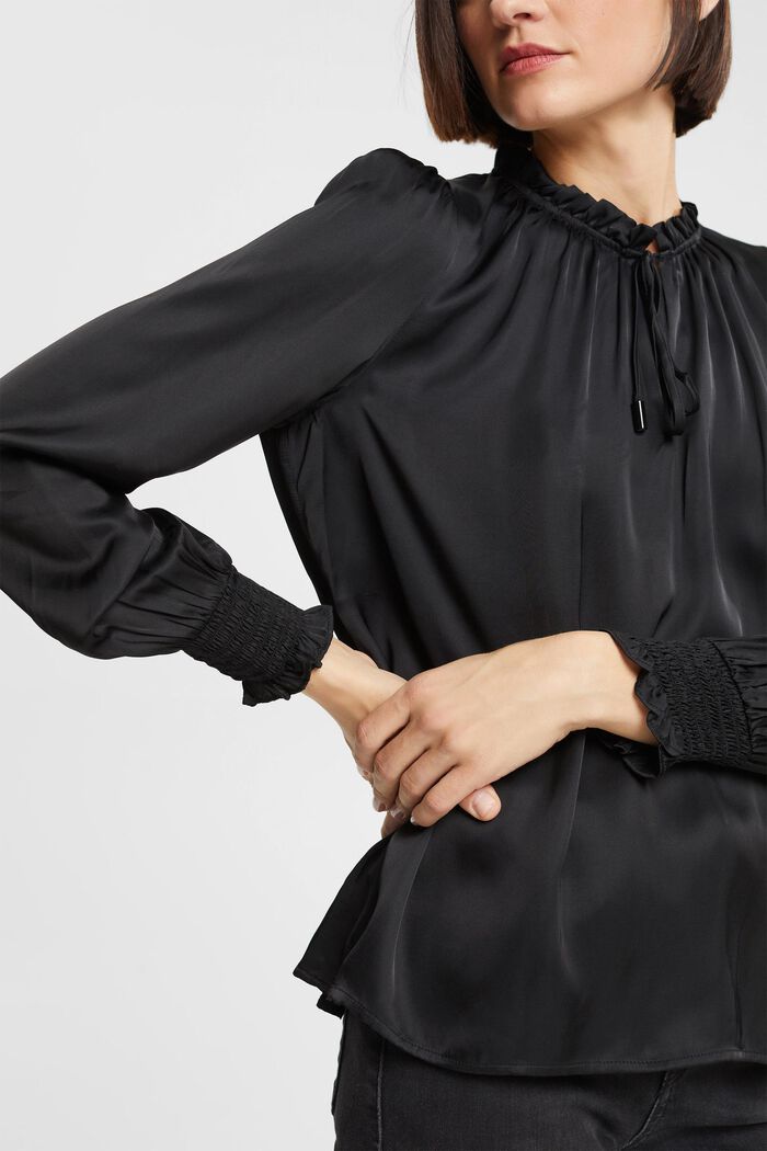 Satijnen blouse met gerimpelde kraag, LENZING™ ECOVERO™, BLACK, detail image number 0
