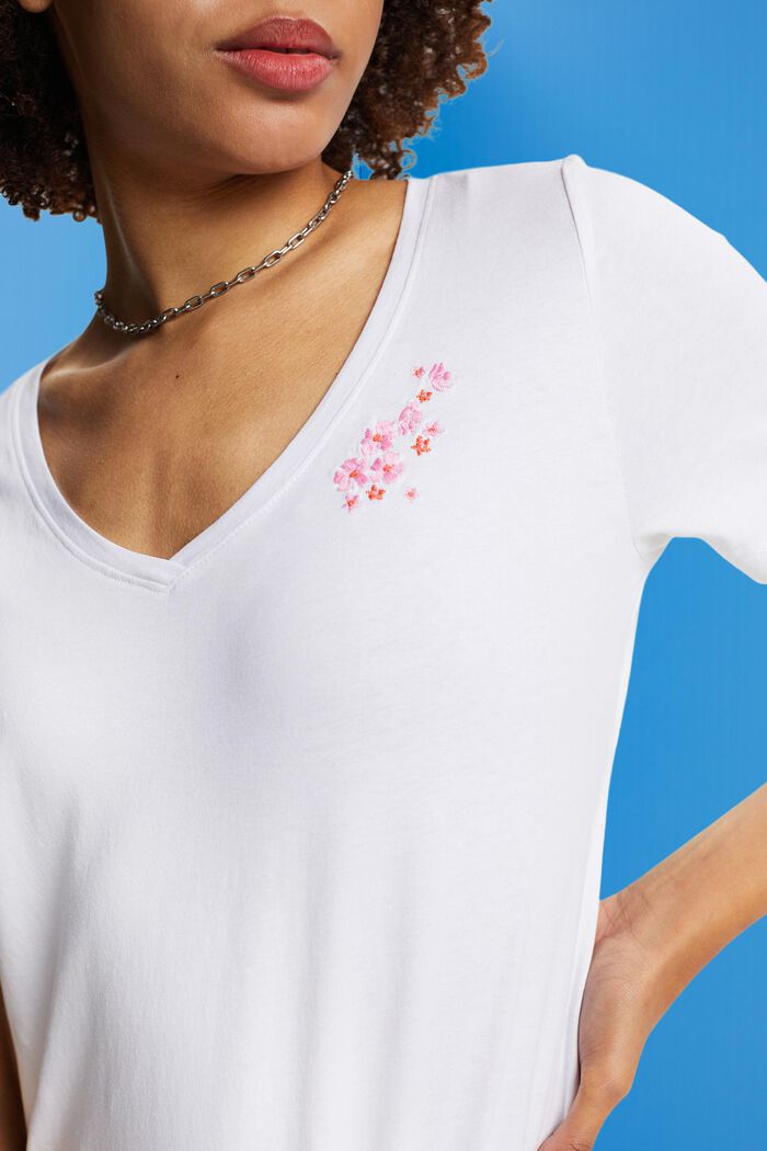 T-shirt met V-hals en bloemenborduursel, WHITE, detail image number 2
